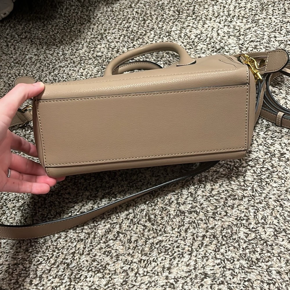 AALLYN Lilly satchel in biscotti. - Picture 5 of 9